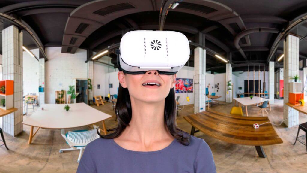 Virtuelle Besichtigung mit der VR Brille.